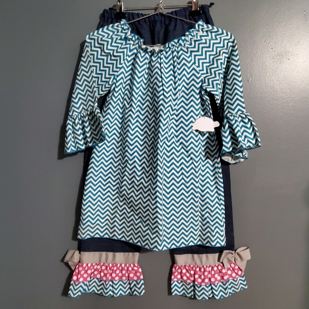 NWT Lolly Wolly Doodle Outfit Ruffle Pants Top Chevron Shirt Childs Size 14